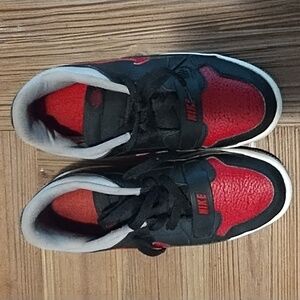 Boys shoes